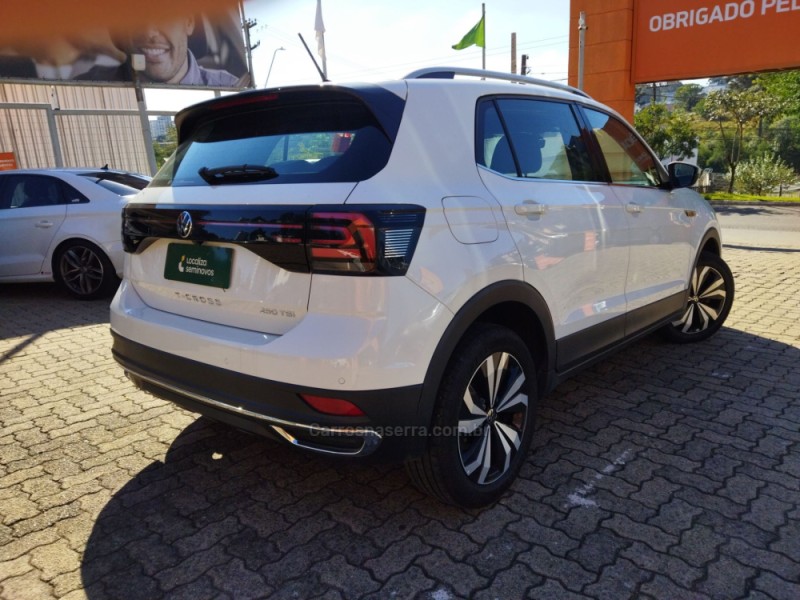 T-CROSS 1.4 HIGHLINE TSI 16V FLEX 4P AUTOMÁTICO - 2024 - CAXIAS DO SUL