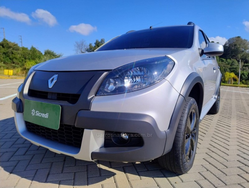 SANDERO 1.6 STEPWAY 8V FLEX 4P MANUAL
