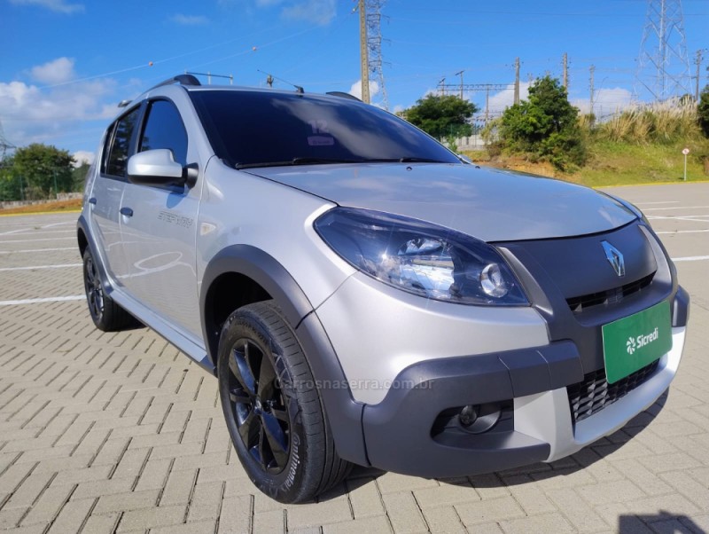 SANDERO 1.6 STEPWAY 8V FLEX 4P MANUAL - 2012 - CAXIAS DO SUL