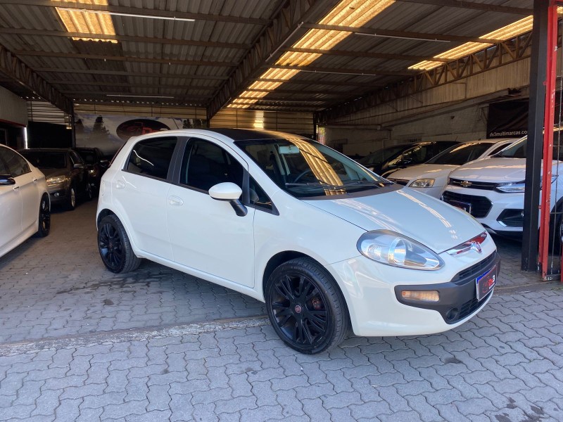 PUNTO 1.4 ATTRACTIVE 8V FLEX 4P MANUAL - 2016 - CAXIAS DO SUL