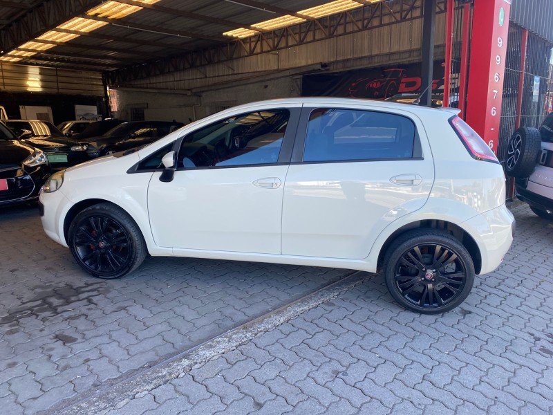 PUNTO 1.4 ATTRACTIVE 8V FLEX 4P MANUAL - 2016 - CAXIAS DO SUL
