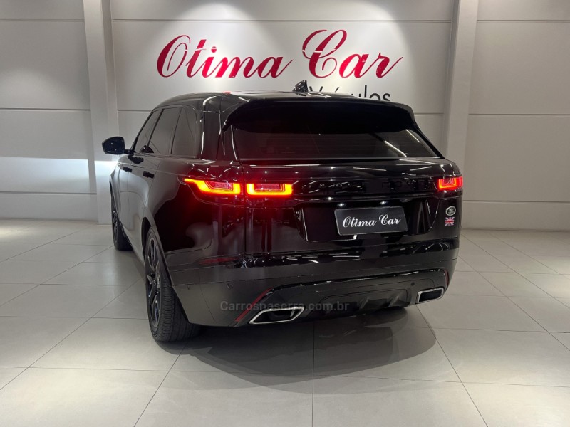 RANGE ROVER VELAR 3.0 V6 P340 GASOLINA R-DYNAMIC SE AUTOMÁTICO - 2021 - FLORES DA CUNHA