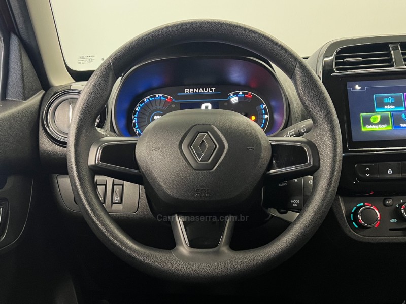 KWID 1.0 12V SCE FLEX INTENSE MANUAL - 2024 - FLORES DA CUNHA