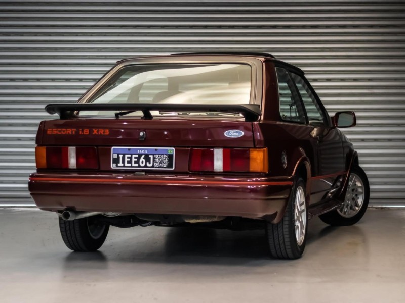 ESCORT 1.8 XR3 8V ÁLCOOL 2P MANUAL - 1991 - CAXIAS DO SUL