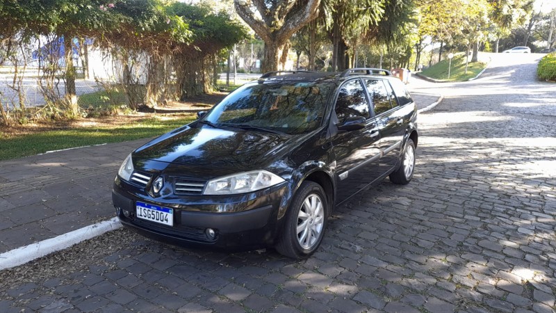 MÉGANE 1.6 DYNAMIQUE GRAND TOUR 16V FLEX 4P MANUAL - 2012 - FARROUPILHA