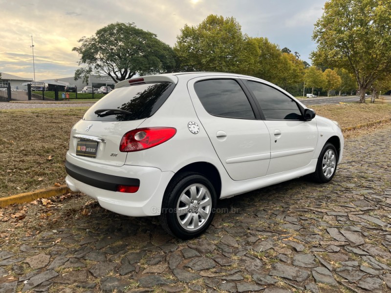 207 1.4 XR SPORT 8V FLEX 4P MANUAL - 2010 - DOIS IRMãOS