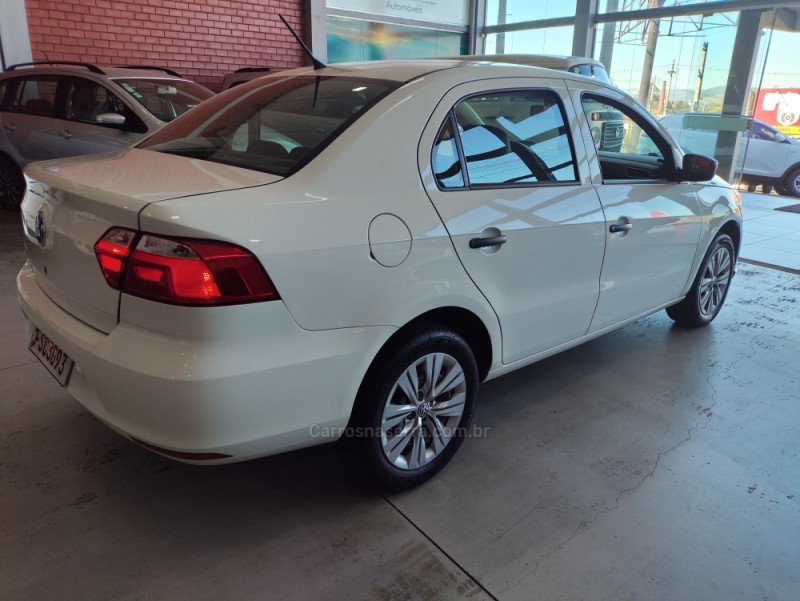 VOYAGE 1.0 12V MPI TOTALFLEX TRENDLINE 4P MANUAL - 2023 - TAQUARA