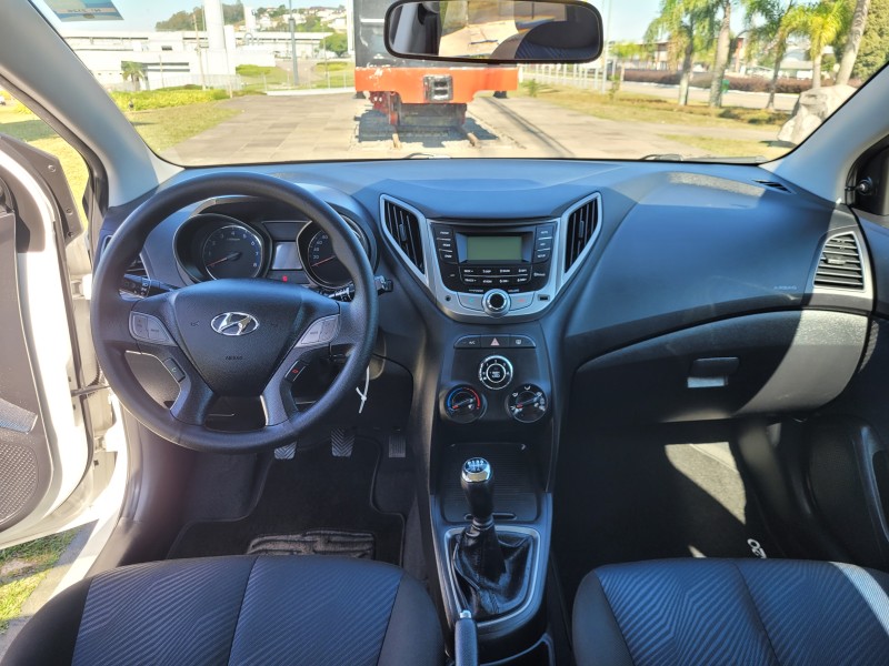 HB20 1.6 COMFORT PLUS 16V FLEX 4P MANUAL - 2014 - CARLOS BARBOSA