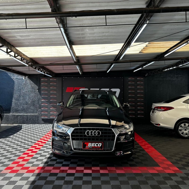 Q3 1.4 TFSI AMBIENTE GASOLINA 4P S TRONIC - 2019 - PASSO FUNDO