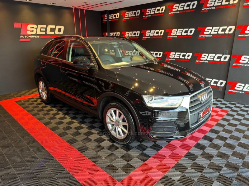 Q3 1.4 TFSI AMBIENTE GASOLINA 4P S TRONIC - 2019 - PASSO FUNDO