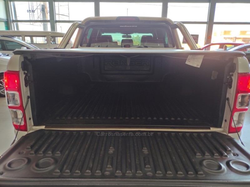 RANGER 3.2 XLT 4X4 CD 20V DIESEL 4P MANUAL - 2017 - TAQUARA