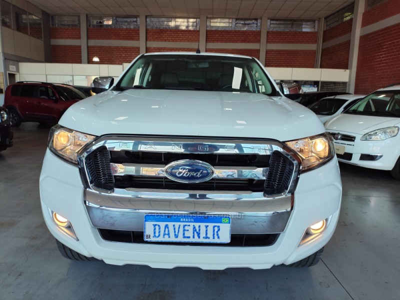RANGER 3.2 XLT 4X4 CD 20V DIESEL 4P MANUAL - 2017 - TAQUARA