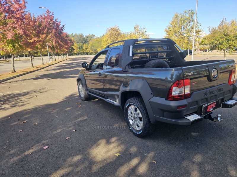 STRADA 1.8 MPI ADVENTURE CD 8V FLEX 2P MANUAL - 2011 - BENTO GONçALVES