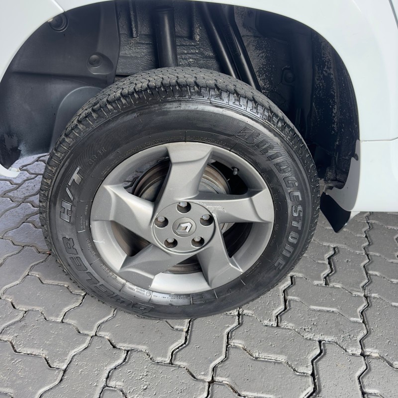 DUSTER 1.6 DYNAMIQUE 4X2 16V FLEX 4P MANUAL - 2013 - CAXIAS DO SUL