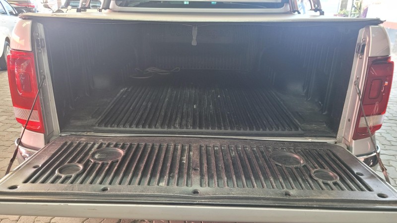 AMAROK 2.0 HIGHLINE 4X4 CD 16V TURBO INTERCOOLER DIESEL 4P AUTOMÁTICO - 2019 - GARIBALDI