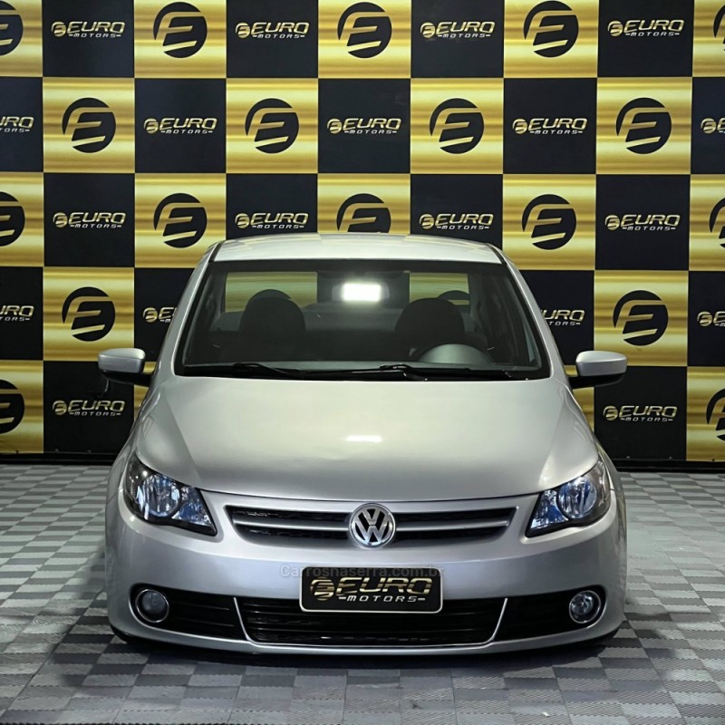 VOYAGE 1.6 MI COMFORTLINE 8V FLEX 4P MANUAL - 2010 - PORTãO