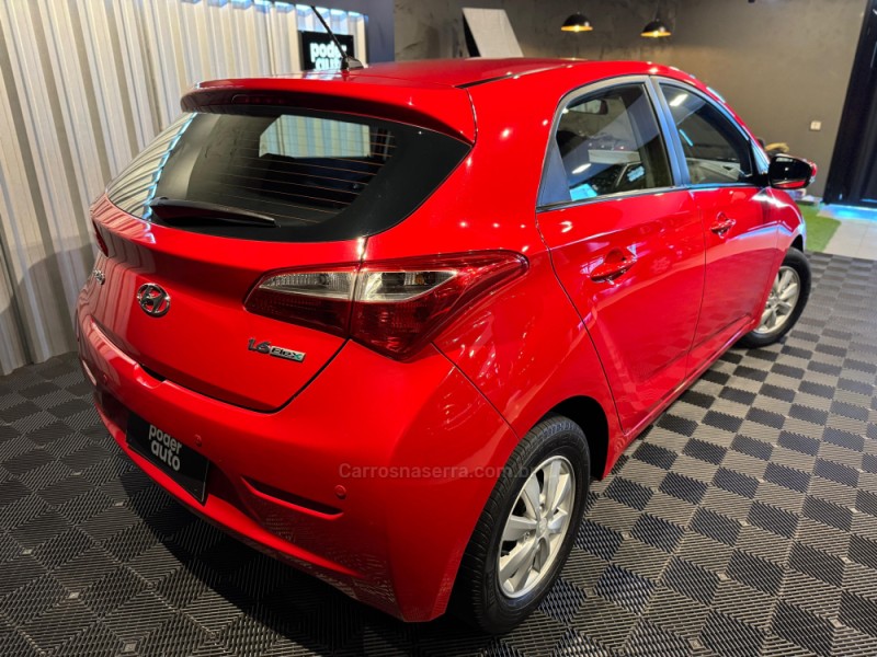 HB20 1.6 COMFORT PLUS 16V FLEX 4P MANUAL - 2014 - FARROUPILHA