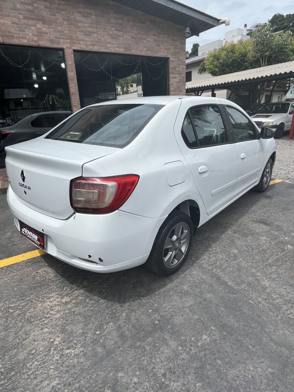 LOGAN 1.0 EXPRESSION 12V FLEX 4P MANUAL - 2018 - CAXIAS DO SUL