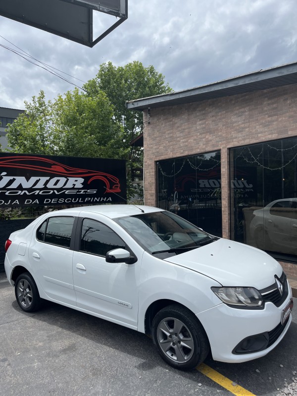 LOGAN 1.0 EXPRESSION 12V FLEX 4P MANUAL - 2018 - CAXIAS DO SUL