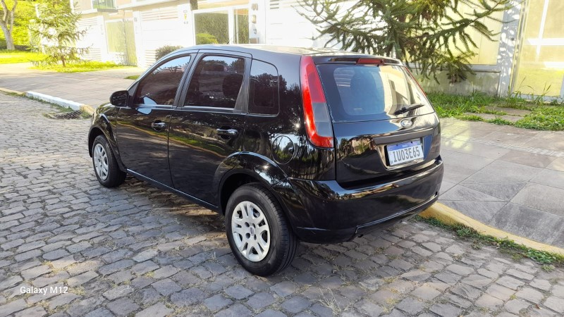 FIESTA 1.6 ROCAM SE 8V FLEX 4P MANUAL - 2014 - FARROUPILHA