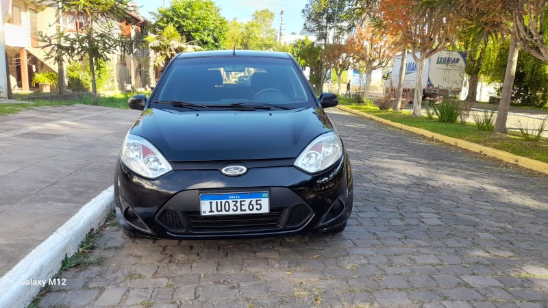 FIESTA 1.6 ROCAM SE 8V FLEX 4P MANUAL - 2014 - FARROUPILHA