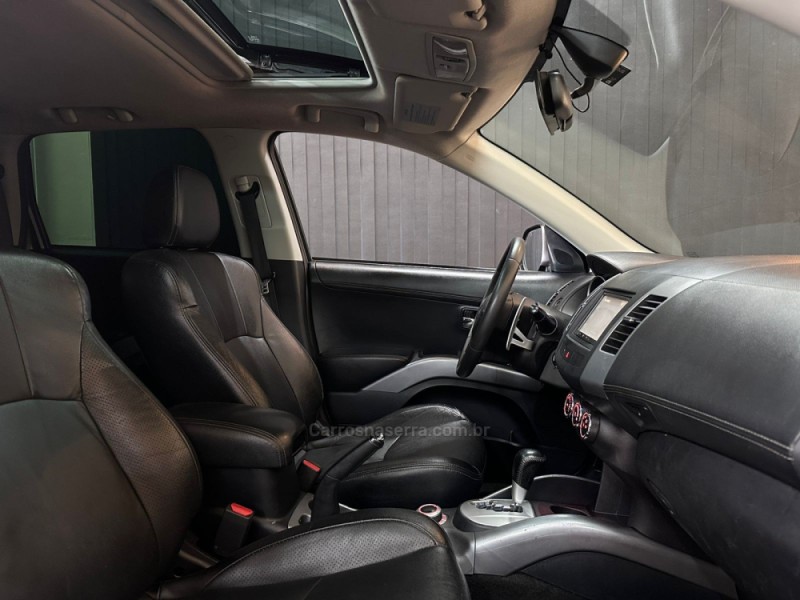 OUTLANDER 3.0 GT 4X4 V6 24V GASOLINA 4P AUTOMÁTICO - 2012 - NOVO HAMBURGO