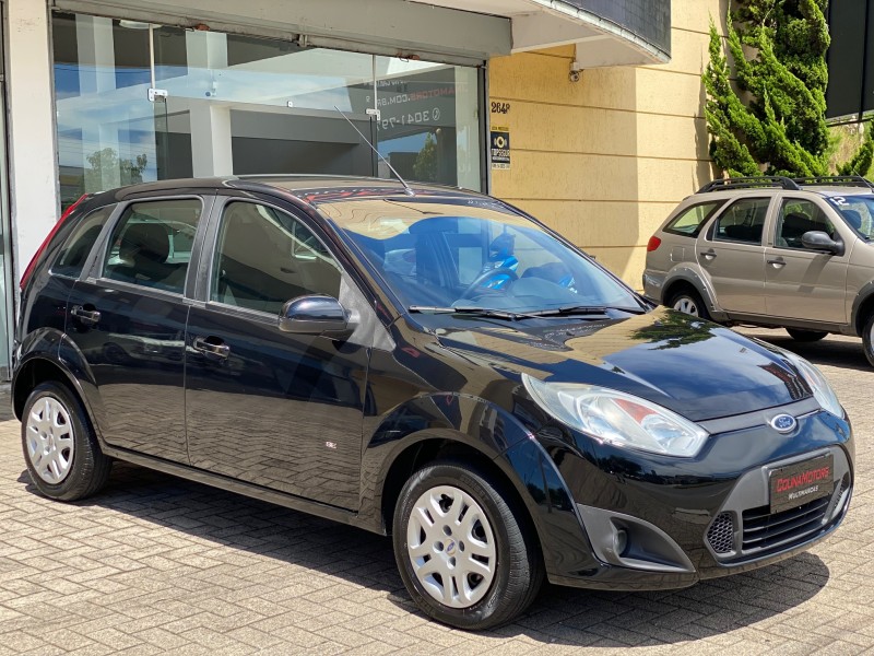FIESTA 1.0 ROCAM SE 8V FLEX 4P MANUAL - 2014 - CAXIAS DO SUL