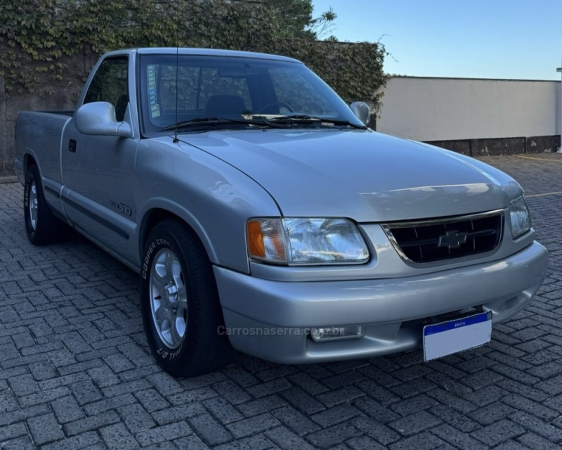 S10 4.3 SFI DLX 4X2 CS V6 12V GASOLINA 2P MANUAL - 1998 - TAQUARA