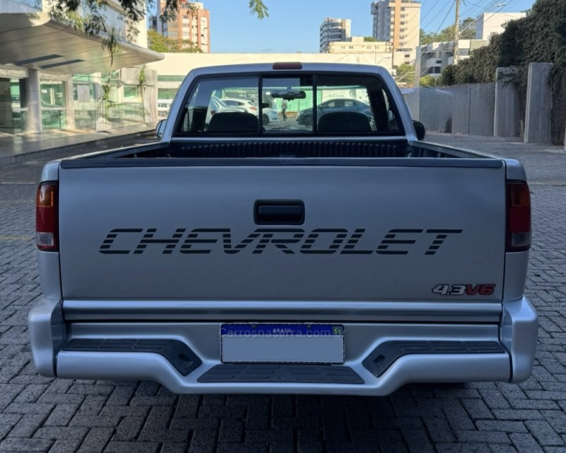 S10 4.3 SFI DLX 4X2 CS V6 12V GASOLINA 2P MANUAL - 1998 - TAQUARA