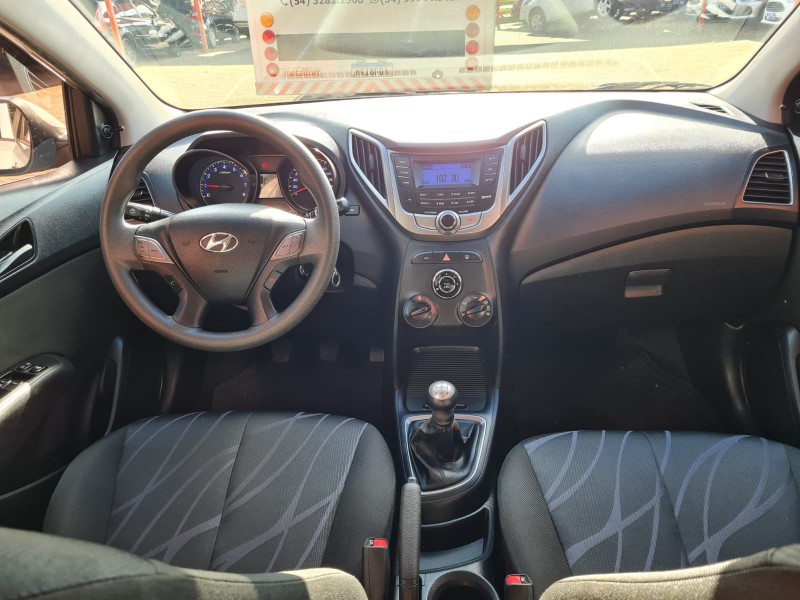 HB20 1.0 COMFORT 12V FLEX 4P MANUAL - 2015 - CANELA