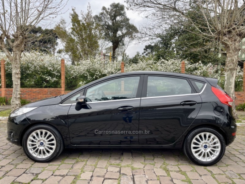 FIESTA 1.6 TITANIUM HATCH 16V FLEX 4P AUTOMÁTICO - 2017 - BENTO GONçALVES