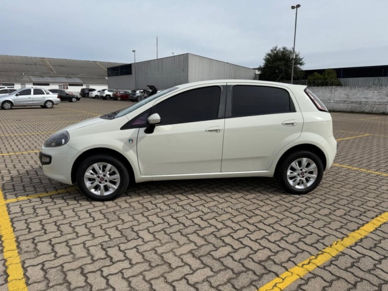 PUNTO 1.4 ATTRACTIVE ITALIA 8V FLEX 4P MANUAL - 2016 - VACARIA