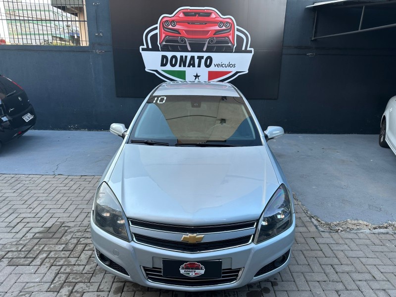 VECTRA 2.0 MPFI GT HATCH 8V FLEX 4P MANUAL - 2010 - CAXIAS DO SUL