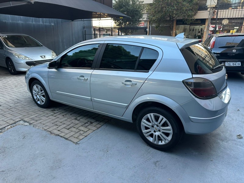 VECTRA 2.0 MPFI GT HATCH 8V FLEX 4P MANUAL - 2010 - CAXIAS DO SUL