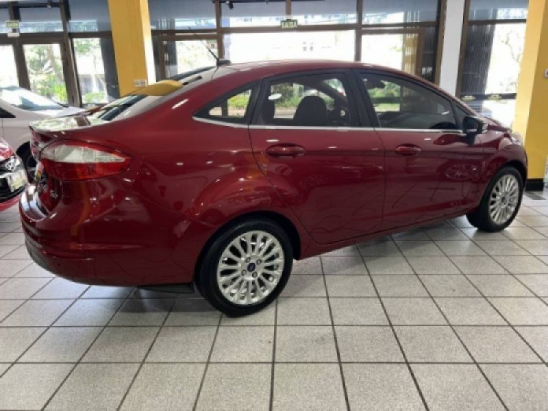 FIESTA 1.6 TITANIUM SEDAN 16V FLEX 4P AUTO - 2015 - CAXIAS DO SUL