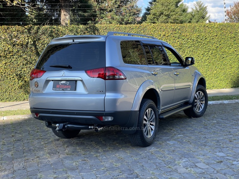 PAJERO DAKAR 3.2 HPE 4X4 7 LUGARES 16V TURBO INTERCOOLER DIESEL 4P AUTOMÁTICO - 2018 - FARROUPILHA