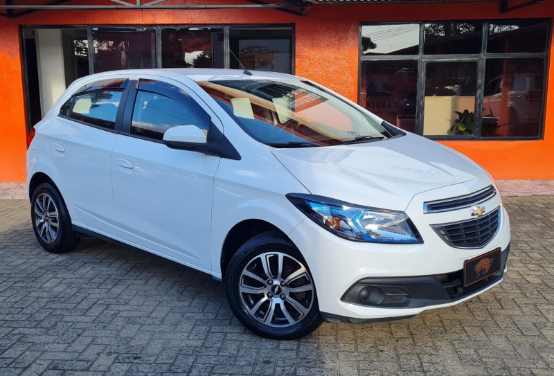 ONIX 1.4 MPFI LT 8V FLEX 4P MANUAL - 2015 - CANELA