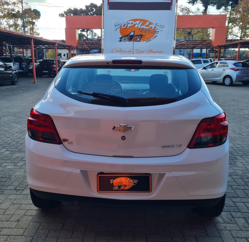 ONIX 1.4 MPFI LT 8V FLEX 4P MANUAL - 2015 - CANELA