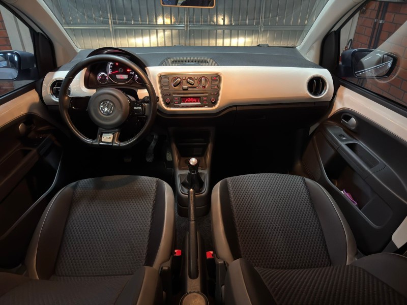 UP 1.0 TSI CROSS 12V FLEX 4P MANUAL - 2017 - BENTO GONçALVES