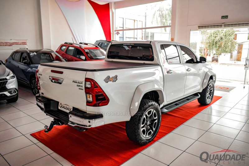 HILUX 2.8 SRX PLUS 4X4 CD TURBO DIESEL 4P AUTOMÁTICO - 2024 - SANTA CRUZ DO SUL