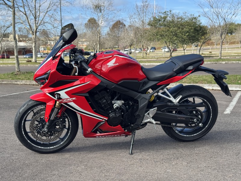 CBR 650R  - 2021 - BENTO GONçALVES