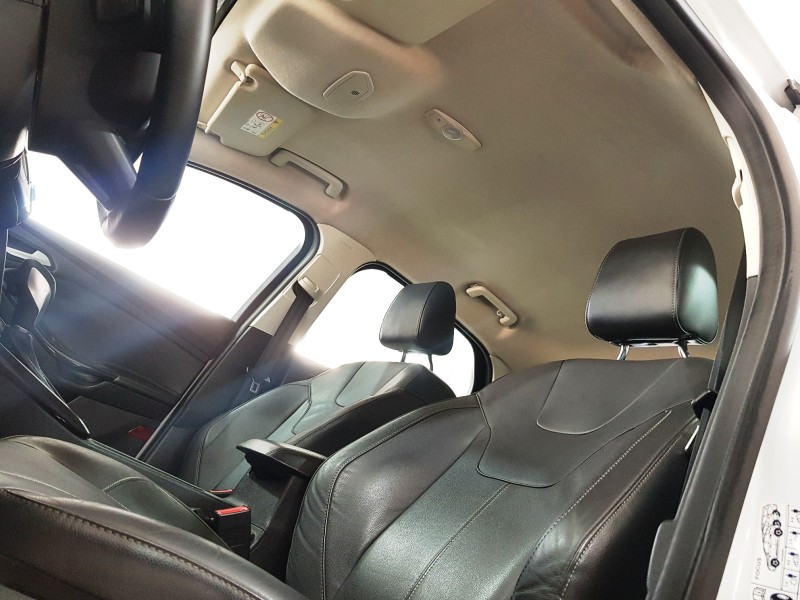 FOCUS 2.0 TITANIUM 16V FLEX 4P AUTOMÁTICO - 2016 - CAXIAS DO SUL