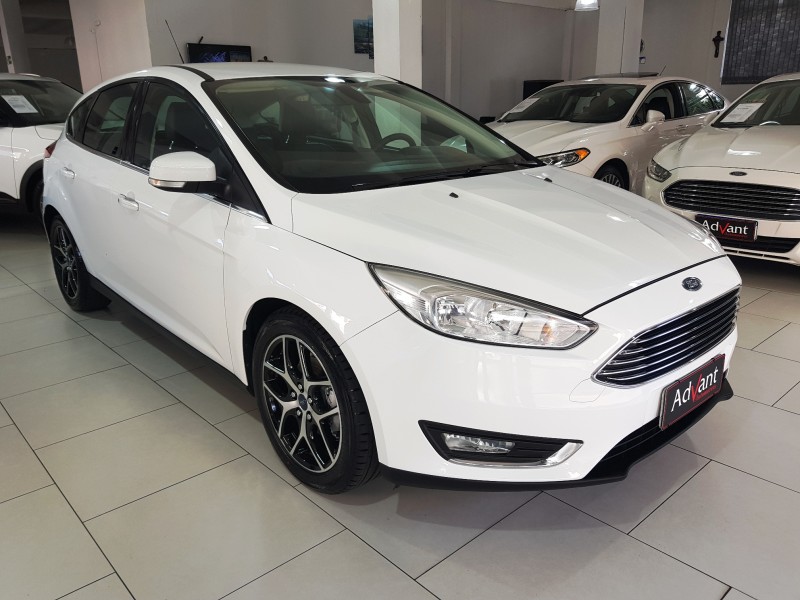 FOCUS 2.0 TITANIUM 16V FLEX 4P AUTOMÁTICO - 2016 - CAXIAS DO SUL