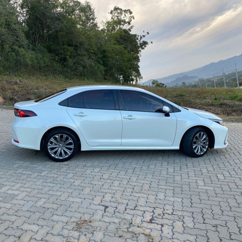 COROLLA 2.0 XEI 16V FLEX 4P AUTOMÁTICO - 2020 - LAJEADO