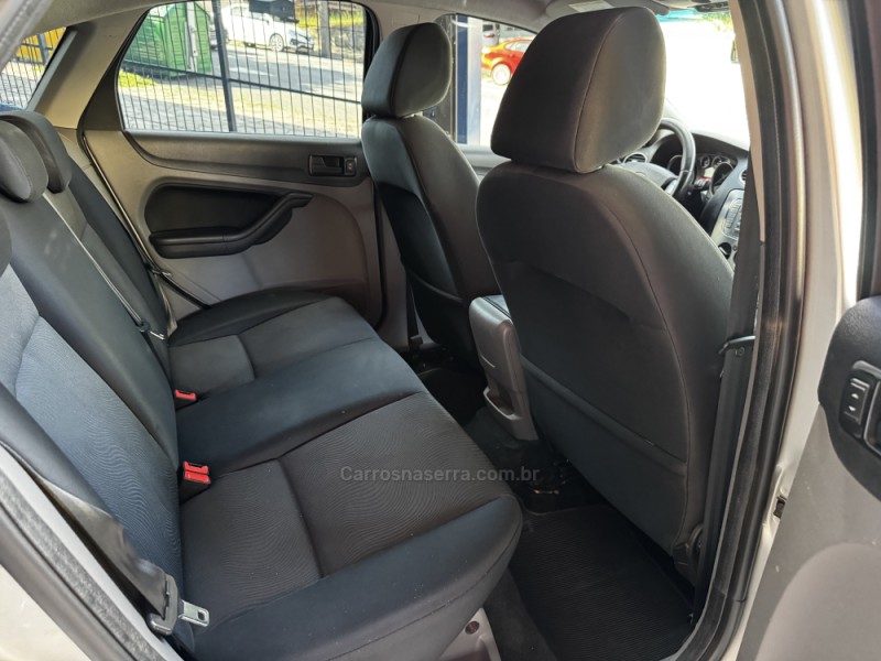 FOCUS 2.0 GLX 16V FLEX 4P MANUAL - 2013 - CAXIAS DO SUL
