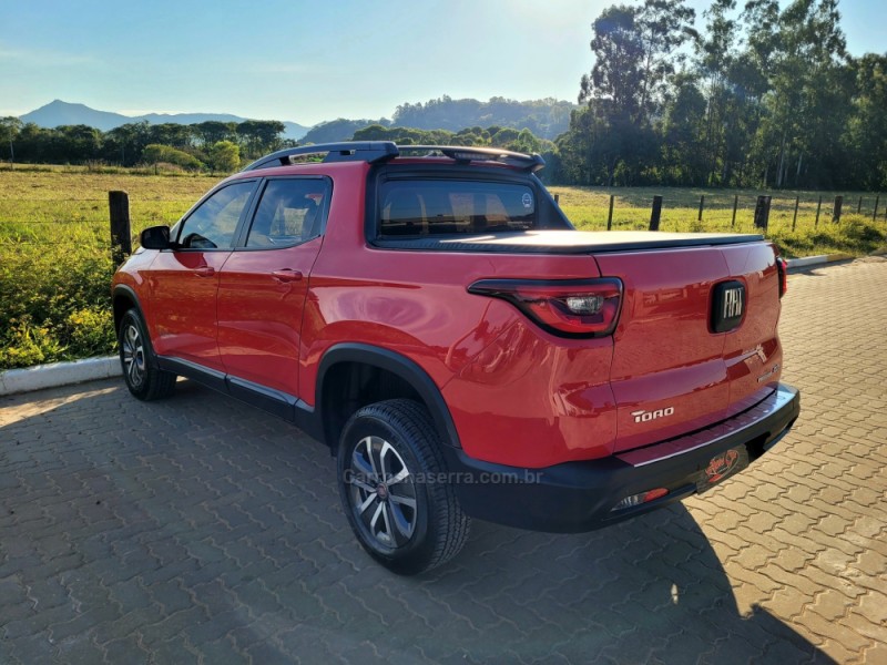 TORO 1.8 16V EVO FLEX FREEDOM AUTOMÁTICO - 2017 - CANDELáRIA