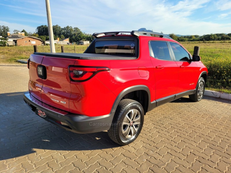 TORO 1.8 16V EVO FLEX FREEDOM AUTOMÁTICO - 2017 - CANDELáRIA
