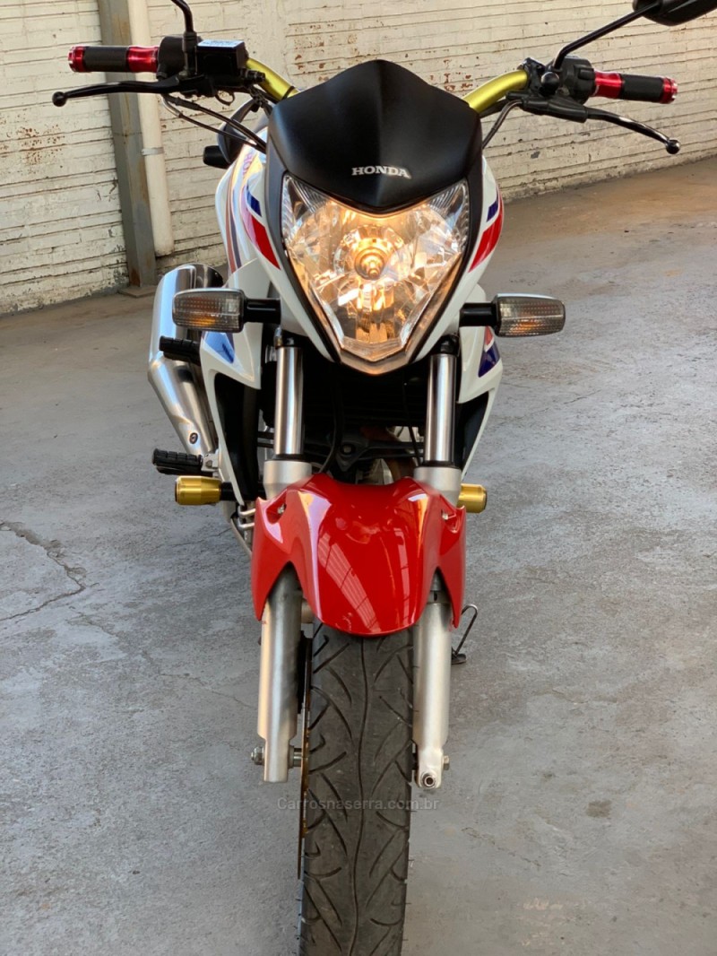 CB 300R ABS - 2015 - CAXIAS DO SUL