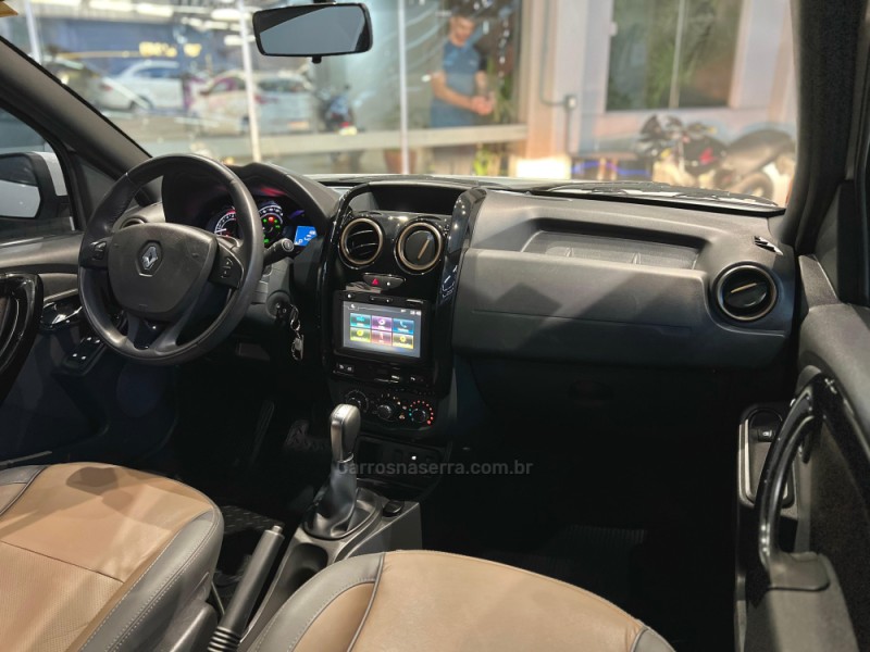 DUSTER 2.0 DYNAMIQUE 4X2 16V FLEX 4P AUTOMÁTICO - 2017 - ESTâNCIA VELHA