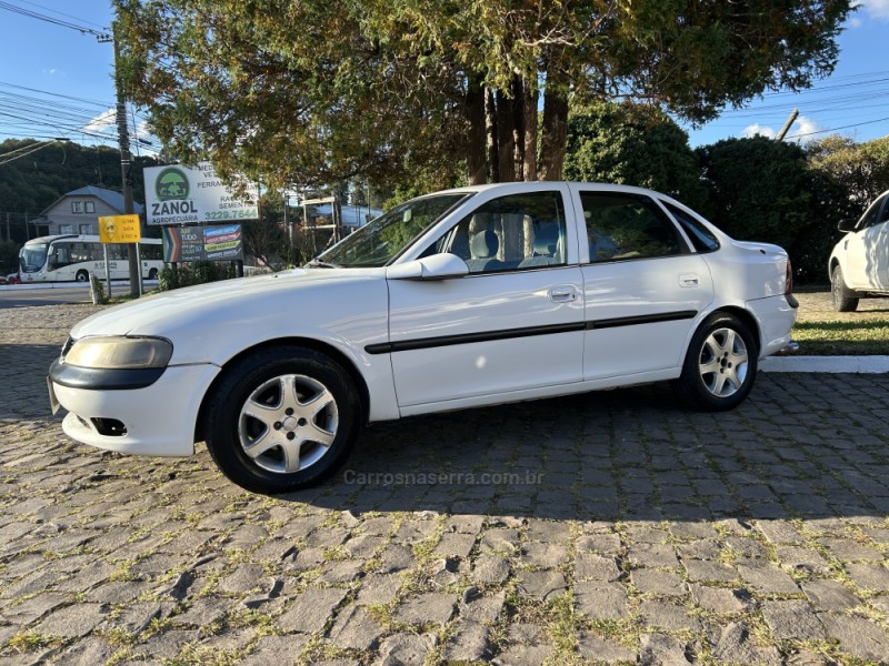 VECTRA 2.0 MPFI GLS 8V GASOLINA 4P MANUAL - 1998 - CAXIAS DO SUL